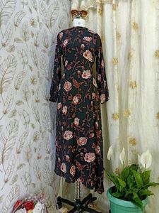 🖤🌼Floral Print Midi Dress🌼🖤