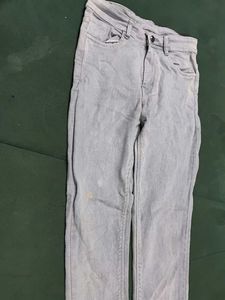 used 2 time Light Wash Denim Jeans