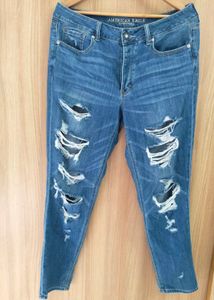 American Eagle Distressed Blue Jeans