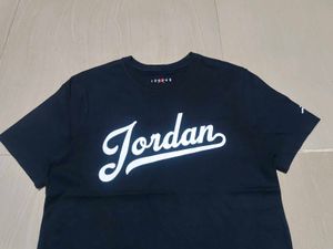 Jordan Men's Black T-Shirt new piece
