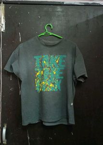 combo of olive green and black t shirt roadster