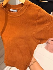 ZARA Knit crop Top