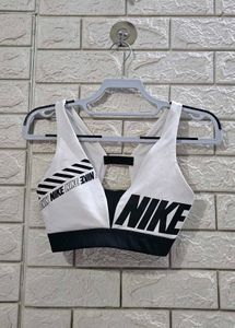 Nike Sport Distort Indy Plunge Sports Bra
