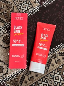 Renee Glass Skin Sunscreen 50+ SPF PA++++