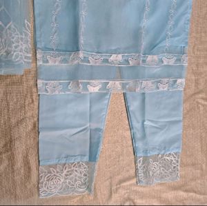 Beautiful Designer Pakistani Suit Set
