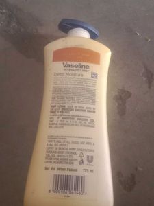 Vaseline Intensive Care Deep Moisture Lotion