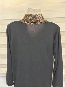 Chic Black Top with Leopard Print Scarf Detail