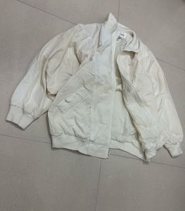 Cream Zip-Up Bomber Jacket 🇺🇸
