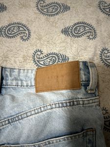 H&amp;M Light Blue Mom Jeans