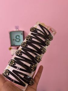 12 Decorative Hair Clips &amp; Bangles