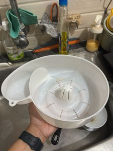 Spin fruit rinser