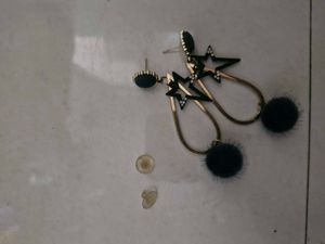 Stylish Star &amp; Pom-Pom Earring