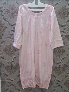 Elegant Pink Embroidered Kurta🩷
