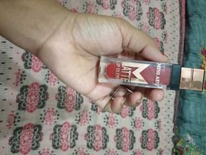 brick Red colour lipstick