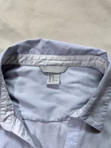 H&amp;M pastel blue fitted button-down shirt
