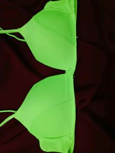 🇳🇿💫🎀Vibrant Neon Green Push-Up Bra