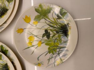 Floral Dinnerware Set Microwave safe