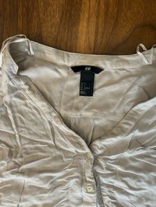 H&amp;M Light Grey Button Up Top