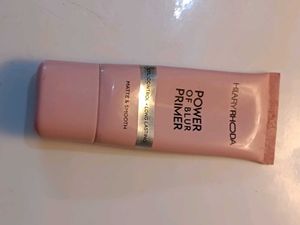 Hilary Rhoda Power of Blur Primer