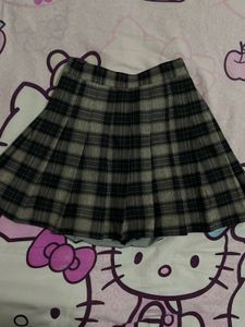 Plaid Pleated Mini Skirt black and brown