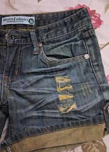 Y2k Vintage denim Short ⭐️(Trendy)