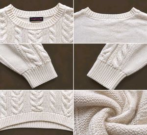 CABLE KNIT CROPPED SWEATER.