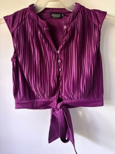 Wine color Tie-Front Crop Top