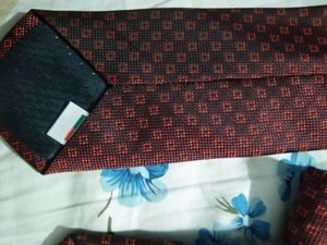 Tie