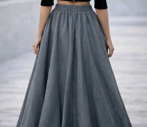 Elegant Grey Full Skirt