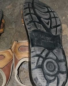 Boys Sandals - Size 4