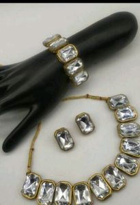 Sparkling Gemstone Choker Set