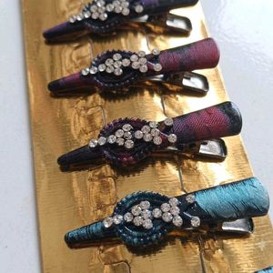Embellished hair Clip Set