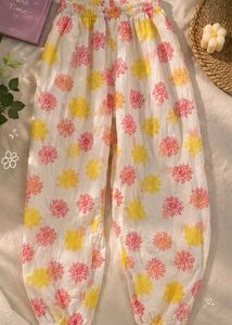 Flowy Floral Pattern shorts 🩳
