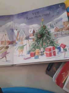 We're Going on an Elf Chase Lift-the-Flap Book