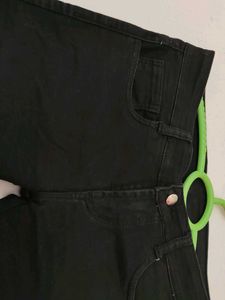 Black stretchable Skinny ribbed Jeans