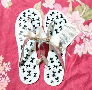 Women's White Nicole Flats