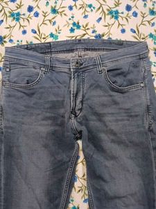 Stylish Light Wash Denim Jeans