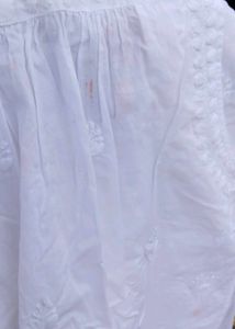 White Embroidered Chikankari Kurta