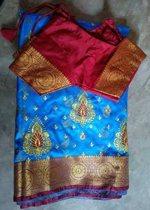 Beautiful banarasi Saree&matching Readymade Blouse