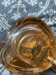 perfumes (seven)