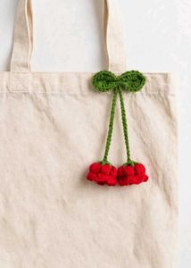Crocheted Daisy Hair carms with bag charms, 2 in o