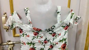 Floral Cold Shoulder Top