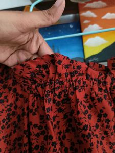 Red Floral Puff Sleeve Crop Top
