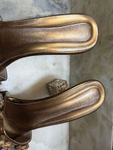 elegant pencil heel