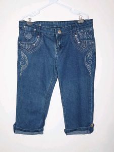 Women's Blue Denim Capri Jeans