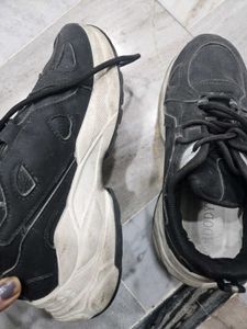 Black Chunky Sneakers