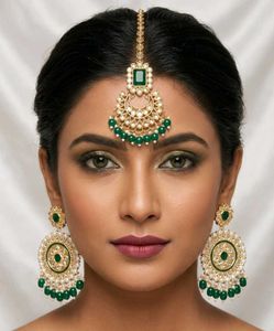 Stunning Green & Gold Maang Tikka & Earrings Set