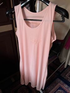 Pink sleeveless camisole