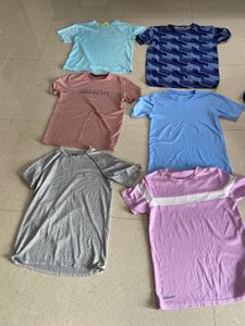Bundle of 6 men’s  t-shirts