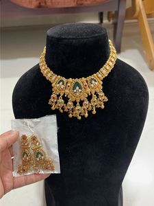 Exquisite Gold Tone Necklace & Earrings Set